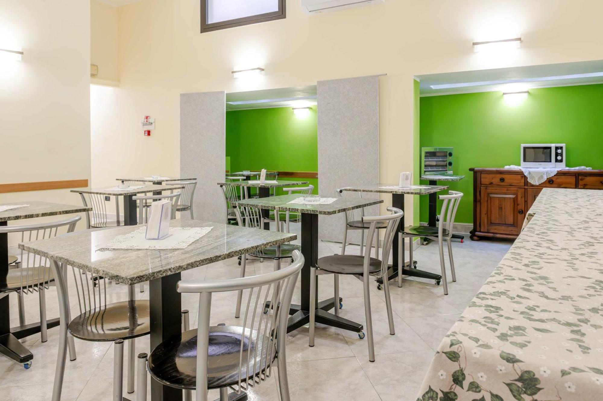 Hotel Posta - 3 Stars - Comfortable Stay In Ventimiglia Exterior photo