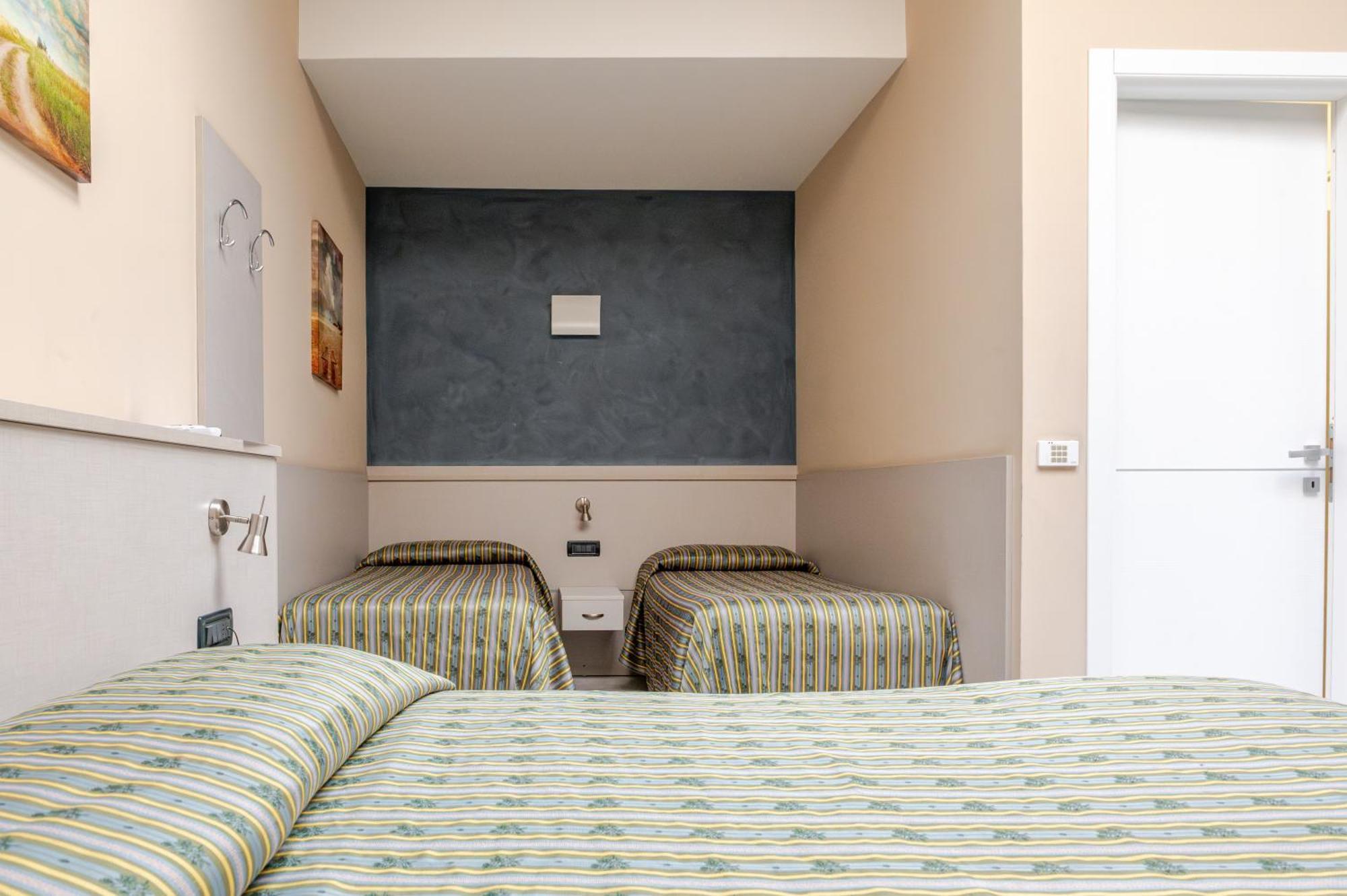 Hotel Posta - 3 Stars - Comfortable Stay In Ventimiglia Exterior photo